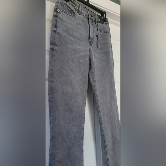 Express NWT $80 Women's Light Gray 90's Boot High Rise Torn Edge Denim Jeans 4R - Picture 4 of 13